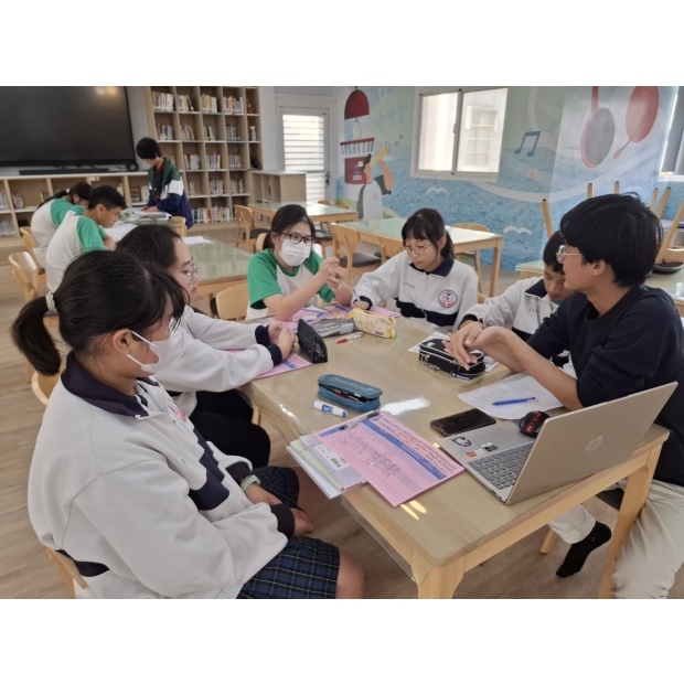 English Corner Team Exercise with Jack Tan