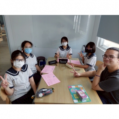 English Corner Team Exercise