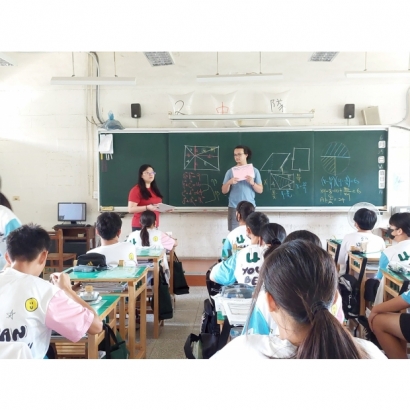 English Corner Team Exercise